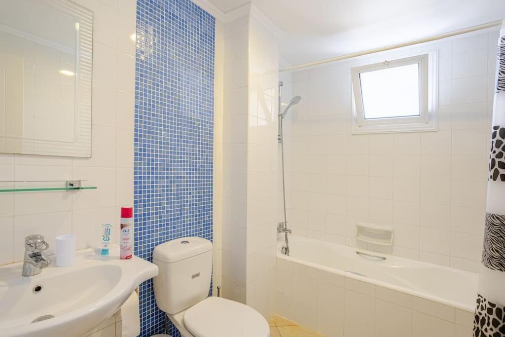 Grosses Apartment In Idyllischer Anlage, Strandnah Mandria  Zewnętrze zdjęcie
